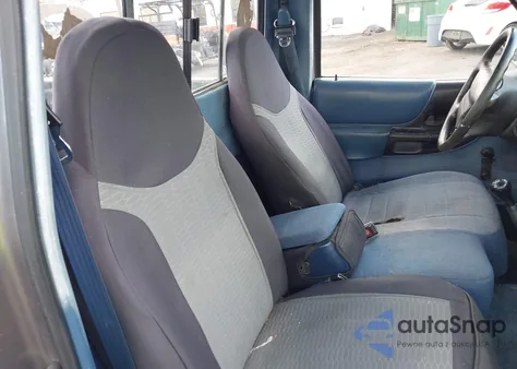 1996 Ford Ranger z USA, uszkodzony, nr VIN 1FTCR10A6TTA30897